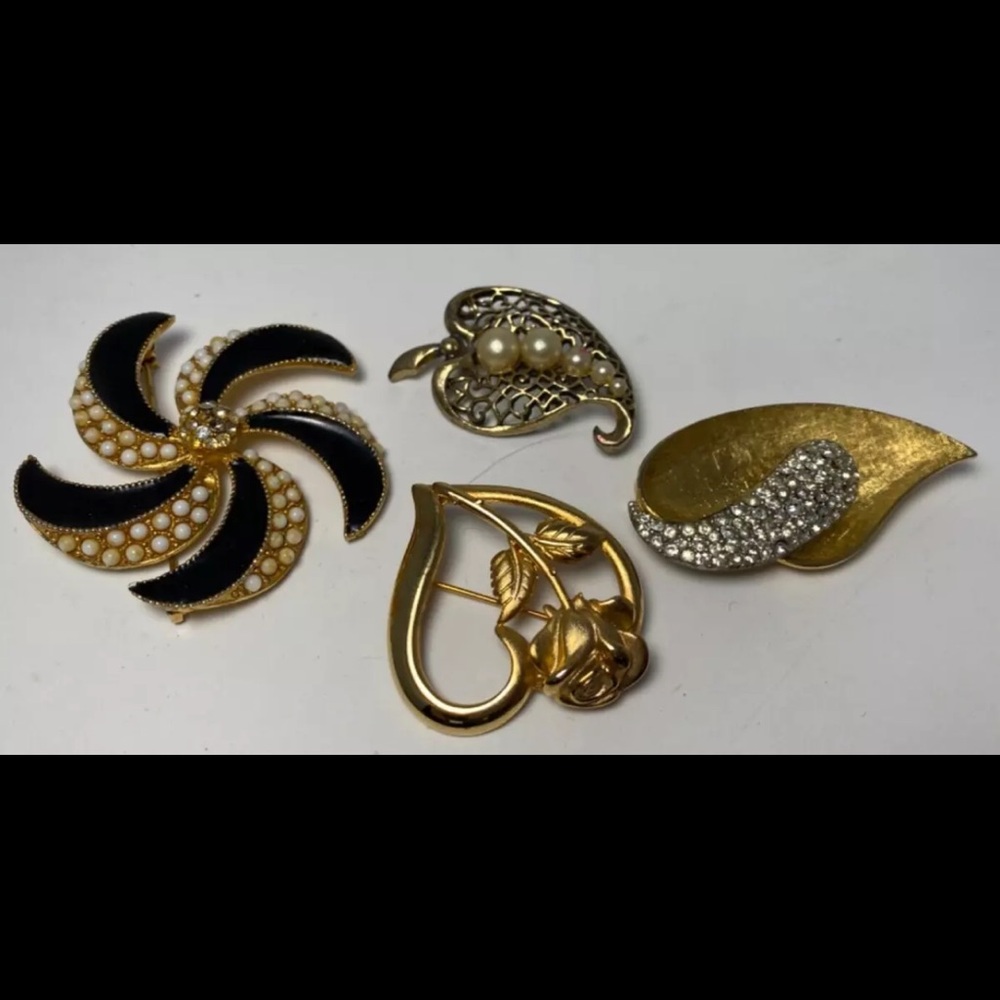 Vintage Brooch Lot B.S.K, R.O.C., Unsigned, Read Condition
